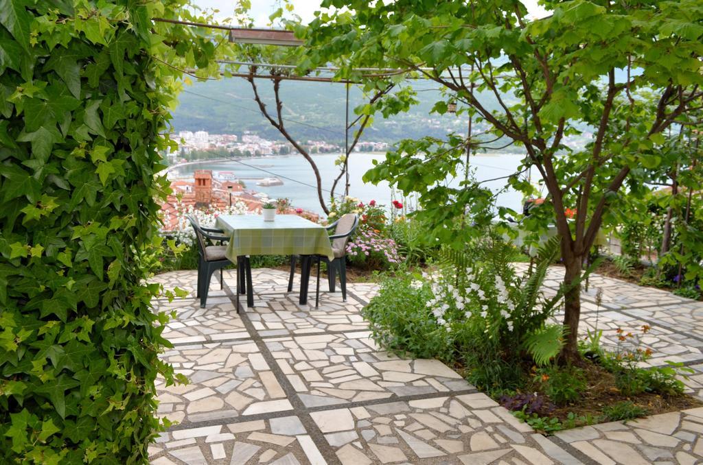 Apartments Villa Saray Ohrid Exterior photo